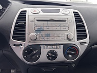 Hyundai i20 1.4i lounge my2011, 2011 - afbeelding 7 van  27