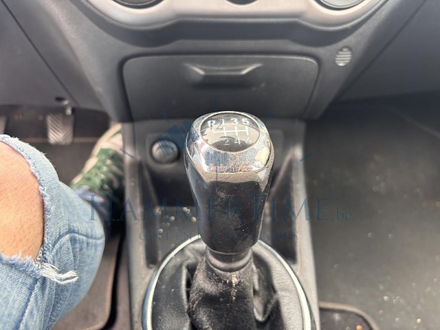 Hyundai i20 1.4i lounge my2011, 2011 - afbeelding 8 van  27