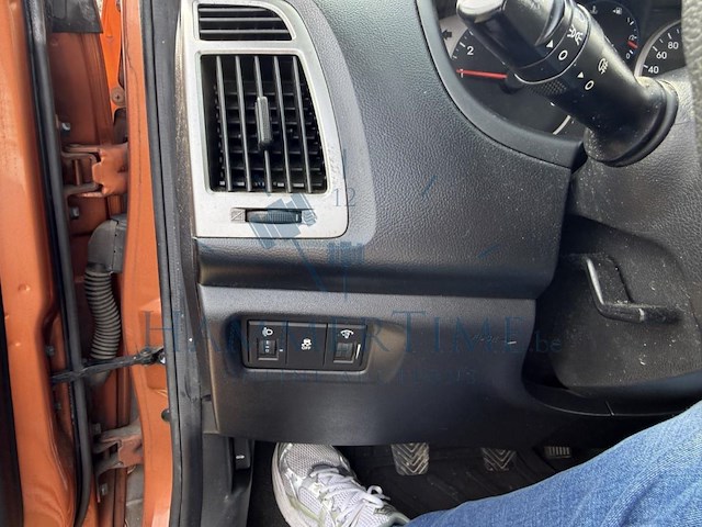 Hyundai i20 gl plus, 2014 - afbeelding 9 van  29