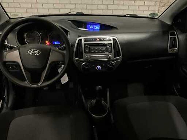 Hyundai i20 star edition 163134km bouwjaar 2012 - afbeelding 3 van  16