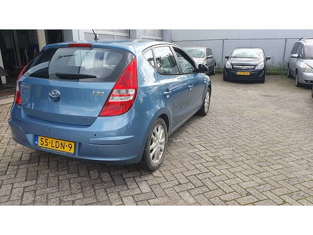 Hyundai i30 1.4i blue dynamic *, 55-ldn-9 - afbeelding 9 van  14