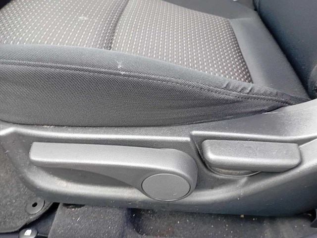 Hyundai i30 1.6 crdi dynamic business, 85-zn-hz - afbeelding 8 van  28