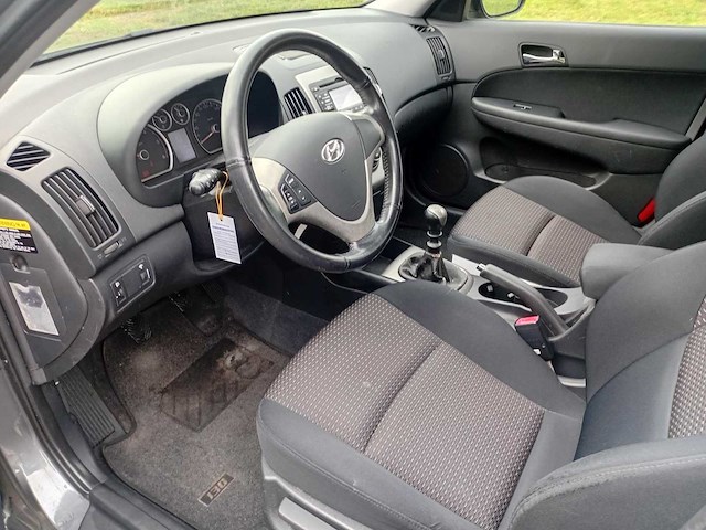 Hyundai i30 1.6 crdi dynamic business, 85-zn-hz - afbeelding 11 van  28