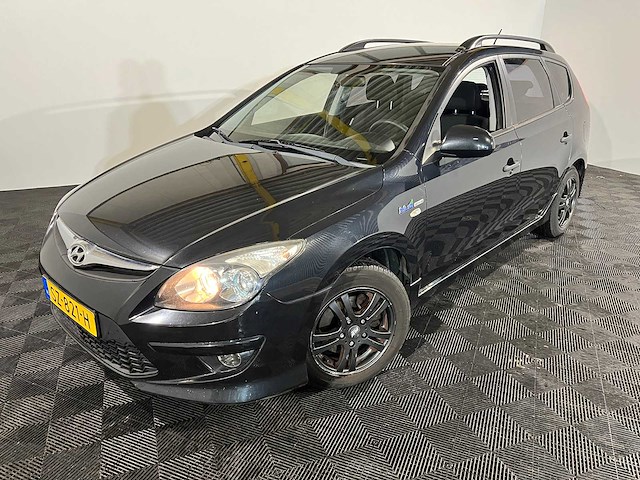 Hyundai i30 cw 1.4i i-drive, sz-821-h - afbeelding 1 van  17