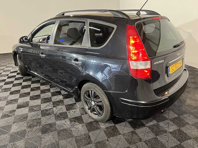 Hyundai i30 cw 1.4i i-drive, sz-821-h - afbeelding 10 van  17