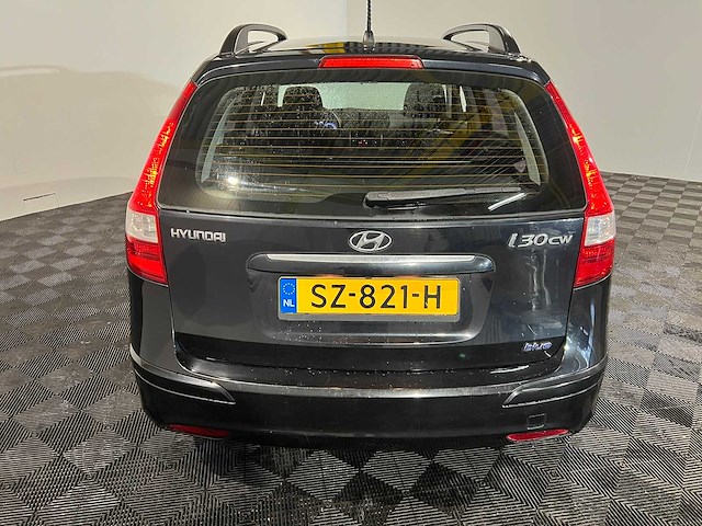 Hyundai i30 cw 1.4i i-drive, sz-821-h - afbeelding 11 van  17