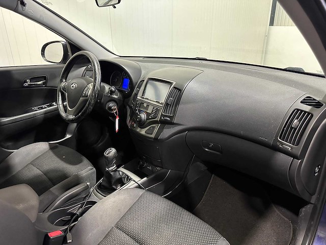 Hyundai i30 cw 1.4i i-motion 59-rpf-9 - afbeelding 2 van  10