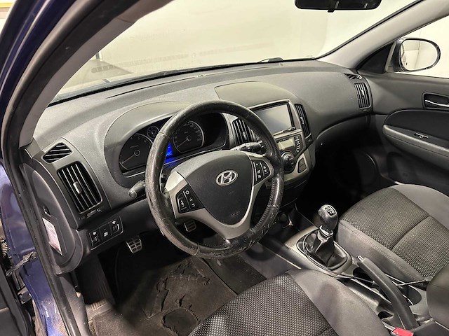 Hyundai i30 cw 1.4i i-motion 59-rpf-9 - afbeelding 13 van  18