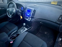Hyundai i30 cw 1.6i active; 99-rng-4 - afbeelding 11 van  15