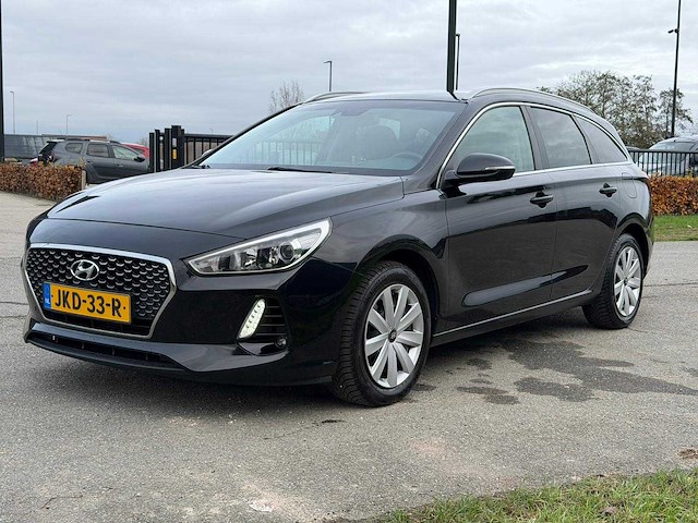 Hyundai i30 wagon 1.4 t-gdi comfort 2018 | jkd-33-r iaw - afbeelding 1 van  30