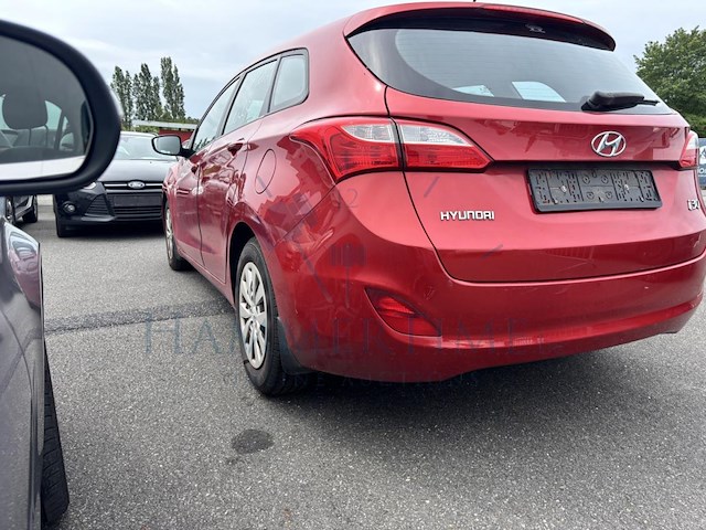 Hyundai i30 wagon pure crdi 110 isg, 2016 - afbeelding 32 van  34