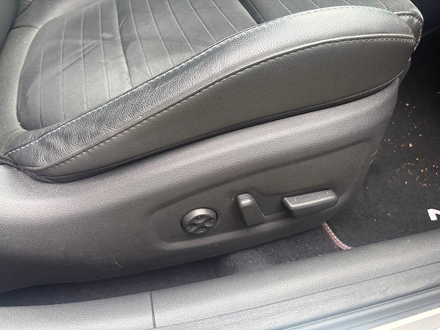 Hyundai i30n 275 pk hangeschakeld, 3926 - afbeelding 12 van  20