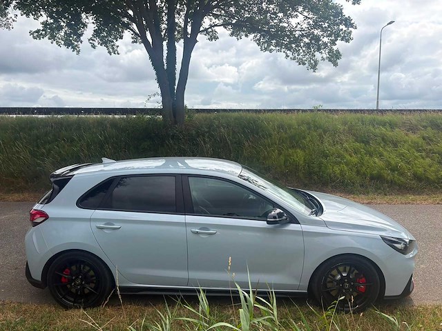 Hyundai i30n 275 pk hangeschakeld, 3926 - afbeelding 19 van  20