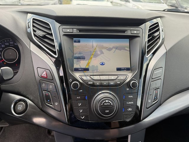 Hyundai i40 sw 1.7 crdi style,2014 - afbeelding 7 van  34