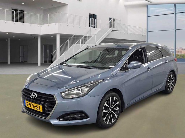 Hyundai i40 wagon 1.7 crdi comfort business; s-976-sz - afbeelding 1 van  17