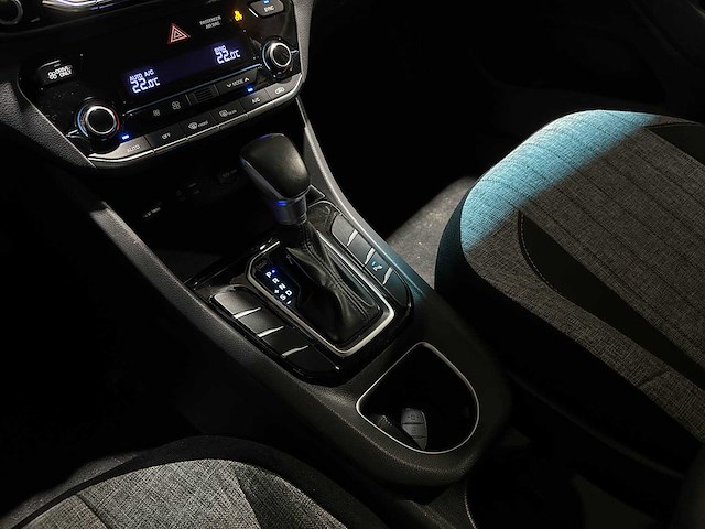 Hyundai ioniq 1.6 gdi comfort 141pk 2019 plug-in hyrbid (origineel-nl), xs-254-p - afbeelding 19 van  35