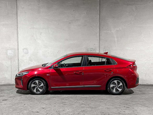 Hyundai ioniq 1.6 gdi comfort 141pk 2019 plug-in hyrbid (origineel-nl), xs-254-p - afbeelding 10 van  24