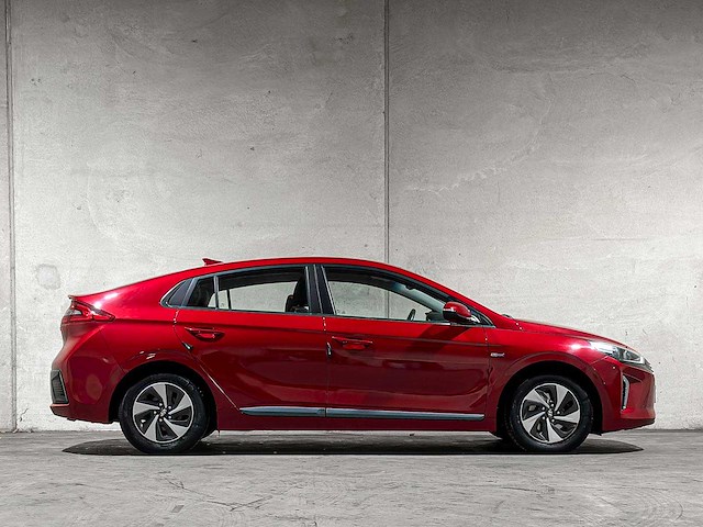 Hyundai ioniq 1.6 gdi comfort 141pk 2019 plug-in hyrbid (origineel-nl), xs-254-p - afbeelding 2 van  6