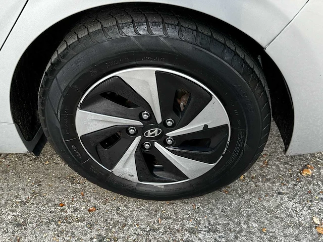 Hyundai ioniq 1.6 gdi i-motion 141pk 2018 (origineel-nl), rf-975-b - afbeelding 36 van  51