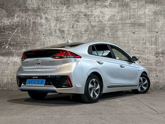 Hyundai ioniq 1.6 gdi i-motion 141pk 2018 (origineel-nl), rf-975-b - afbeelding 51 van  51