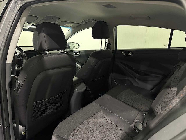 Hyundai ioniq comfort ev t-173-zt - afbeelding 1 van  20