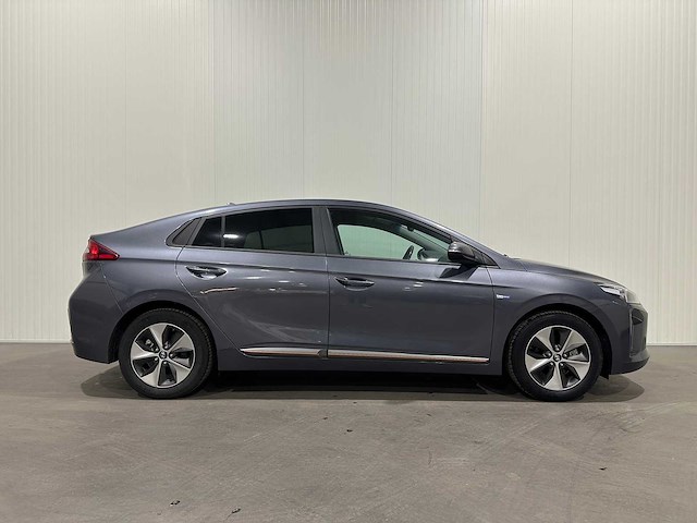 Hyundai ioniq comfort ev t-173-zt - afbeelding 15 van  20