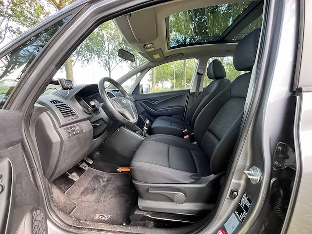 Hyundai ix20 - 1.4i i-vision *, 54-zhk-5 - afbeelding 11 van  13