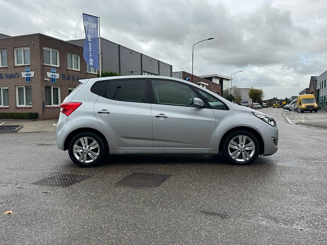 Hyundai ix20 1.4 crdi i-vision 2012 | 1-sbg-14 iaw - afbeelding 23 van  27
