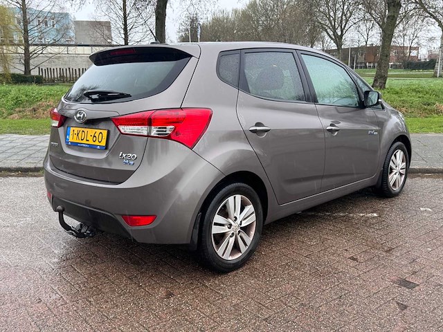 Hyundai ix20 1.6i i-catche; 1-kdl-60 - afbeelding 4 van  11