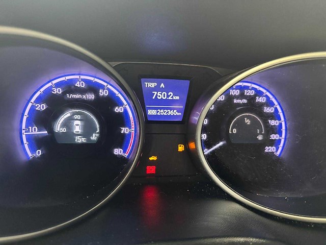 Hyundai ix35 2.0i active, 18-llp-6 - afbeelding 9 van  10