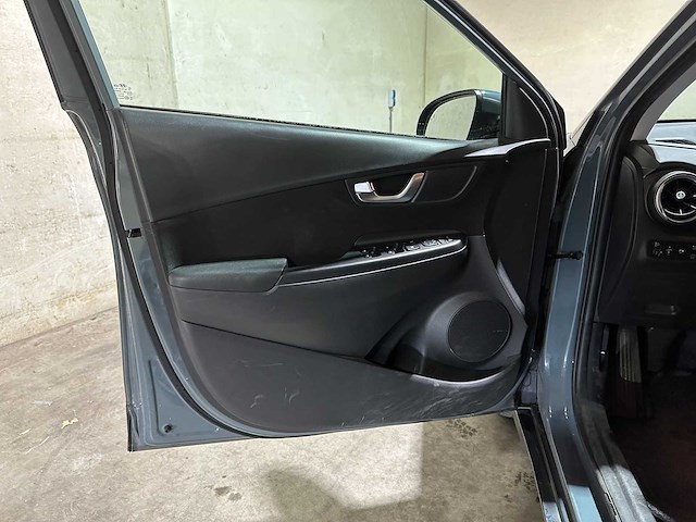 Hyundai kona 1.6 gdi hev fashion 141pk 2022 (origineel-nl+1e eigenaar), p-421-lj - afbeelding 25 van  43