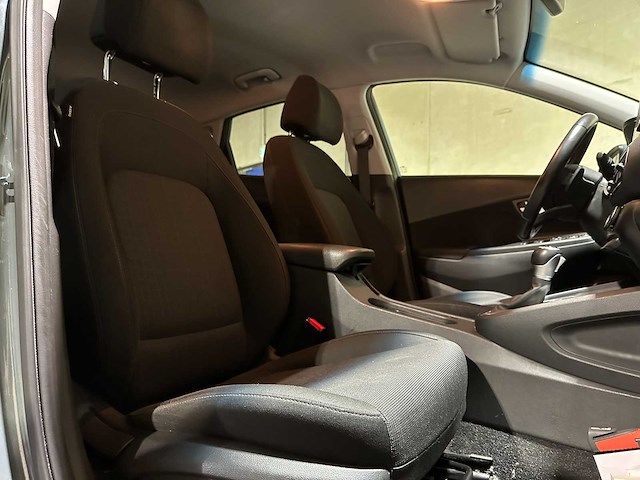 Hyundai kona 1.6 gdi hev fashion 141pk 2022 (origineel-nl+1e eigenaar), p-421-lj - afbeelding 36 van  43