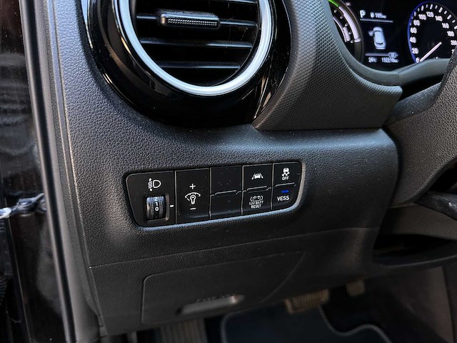 Hyundai kona 1.6 gdi twist dct 5d 77 kw 141pk 2020 - afbeelding 19 van  36