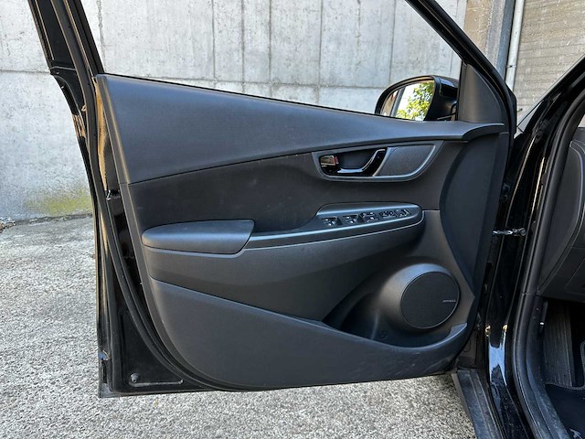 Hyundai kona 1.6 gdi twist dct 5d 77 kw 141pk 2020 - afbeelding 28 van  36