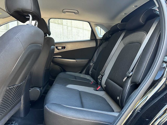 Hyundai kona 1.6 gdi twist dct 5d 77 kw 141pk 2020 - afbeelding 32 van  36