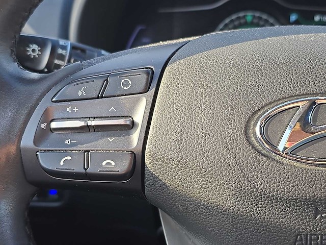 Hyundai kona ev premium 64 kwh 2019 | g-909-bb - afbeelding 10 van  32