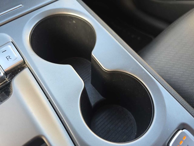 Hyundai kona ev premium 64 kwh 2019 | g-909-bb - afbeelding 18 van  32