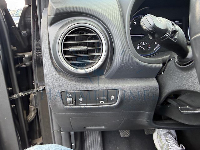 Hyundai kona t-gdi premium+ 120 nav, 2018 - afbeelding 14 van  34