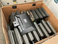 Hyundai monitor (36x) - afbeelding 2 van  4