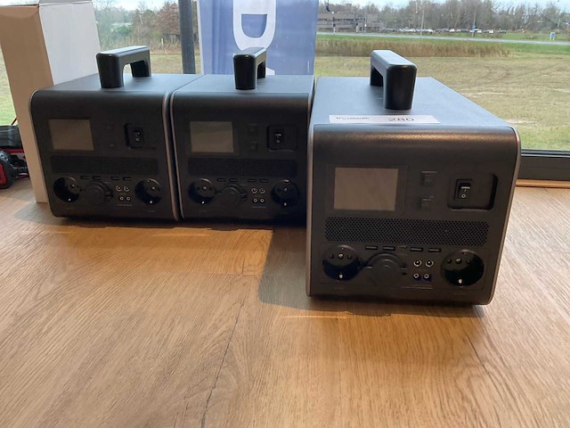 Hyundai portable power station (3x) - afbeelding 1 van  5