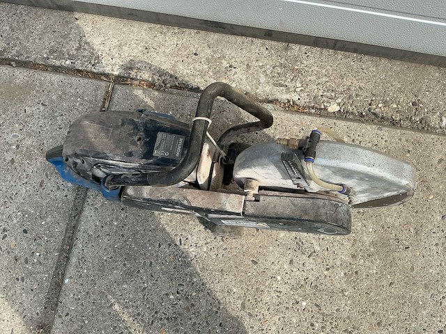 Hyundai power cutter 2400w asfalt en betonzaag - afbeelding 4 van  5