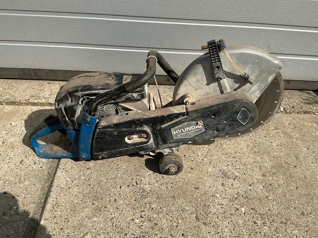 Hyundai power cutter 2400w asfalt en betonzaag - afbeelding 2 van  5