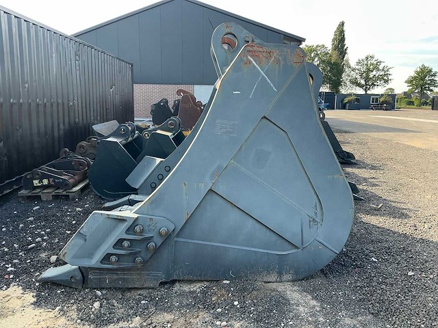 Hyundai r800 graafbak (ongebruikt) - afbeelding 2 van  5