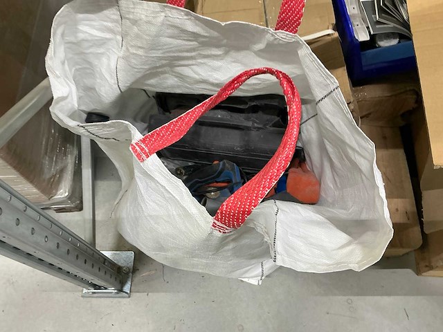 Hyundai retourgoederen - afbeelding 24 van  53