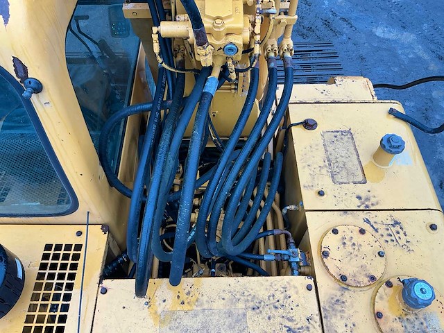 Hyundai robex 180lc-3 rupsgraafmachine - afbeelding 35 van  44