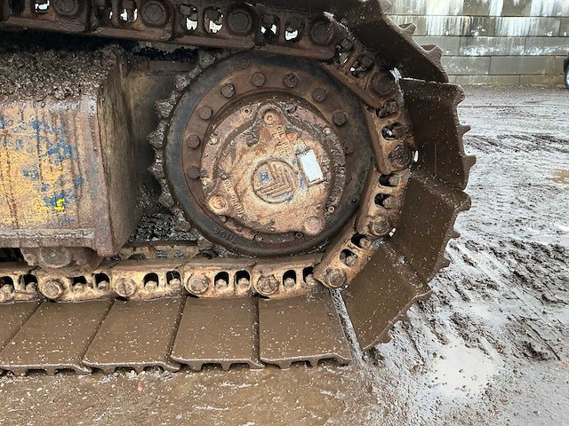 Hyundai robex 180lc-3 rupsgraafmachine - afbeelding 1 van  46