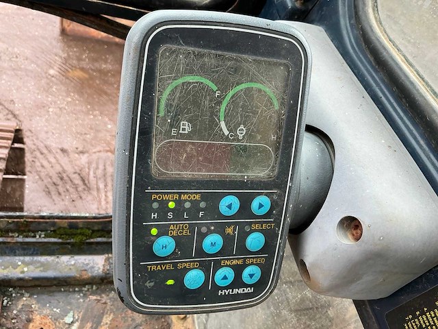 Hyundai robex 180lc-3 rupsgraafmachine - afbeelding 19 van  46