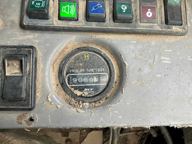 Hyundai robex 180lc-3 rupsgraafmachine - afbeelding 22 van  46