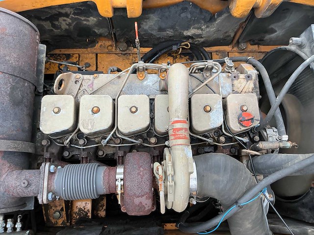 Hyundai robex 180lc-3 rupsgraafmachine - afbeelding 34 van  46