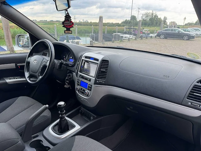 Hyundai santa fe 2.7i v6 freestyle * , 77-jjk-3 - afbeelding 17 van  18